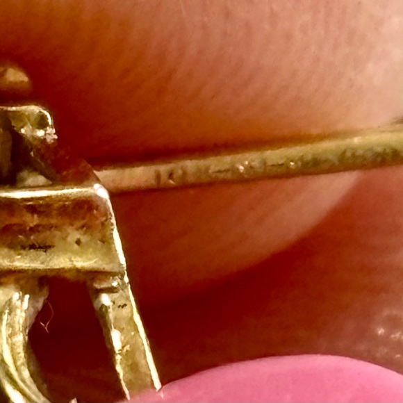 Solid 10k gold emerald stud earrings - Picture 11 of 11